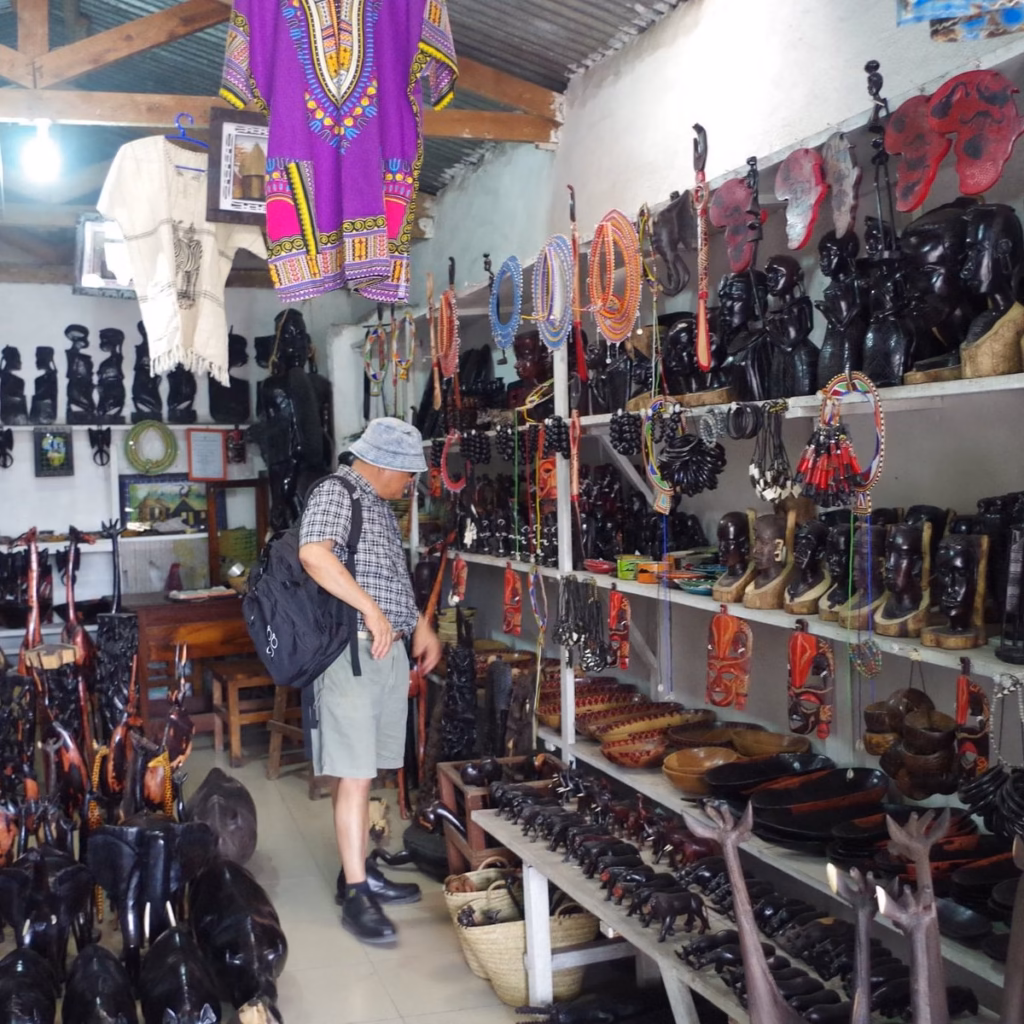 Mwenge Woodcarvers Market
