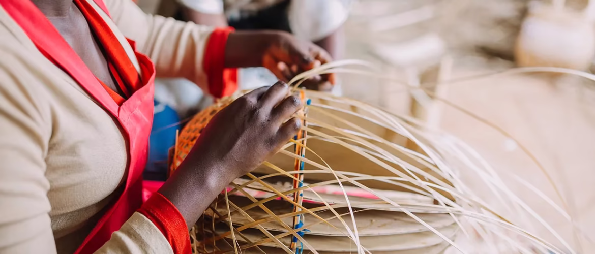 MAIN-Topical-Focus-Africa-Craftsmanship-jpg MAIN-Topical-Focus-Africa-Craftsmanship-jpg